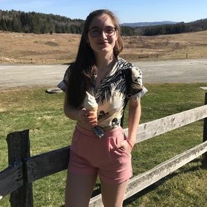 Meet your Posher, Jennifer